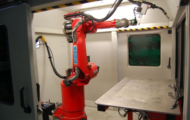 182gebrauchteschweissroboteranlagereismitdrehtisch
